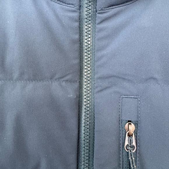 Eddie Bauer Men's Blue Puffer Vest - Picture 4 of 5